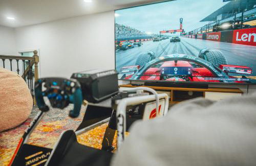 Beach Retreat 4900 Sqft, F1 VR Sim, Up to 21 guests - Foto 6