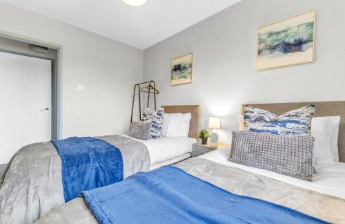 MK 2-Bedroom Contractor's Gem, 5 beds, sleeps 6, free parking - Foto 11