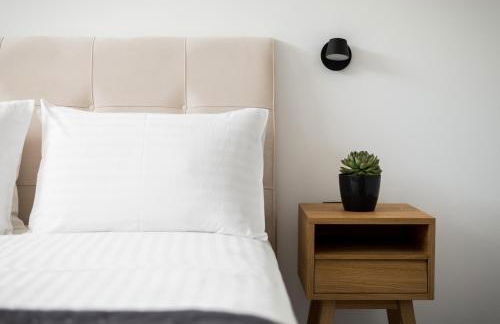 Seafront Villa Nafsika - Private Heated infinity Pool - Direct access to the beach - Play area - Foto 30