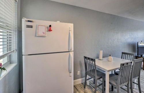 Ormond Beach Home with Screened Porch, Walk to Shore - Photo 9