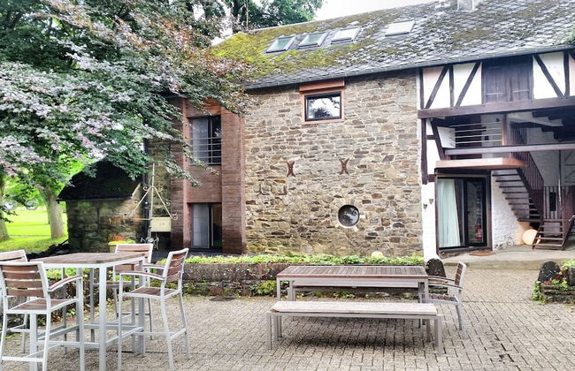 Apartment in Former Coach House - Photo 17