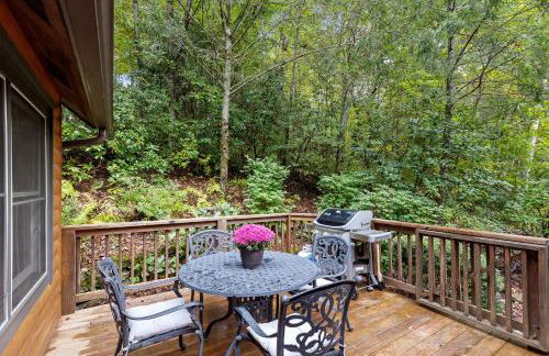 Deck, Fire Pit and Game Room! Wooded Cashiers Escape - Foto 27