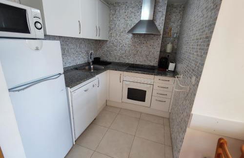 Apartamento con vistas al mar y parking - Foto 9