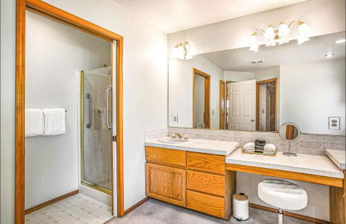 Spacious 3BR3BA with Spectacular Water Views - Foto 24