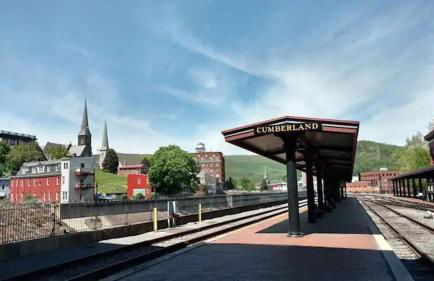 Relaxing Rustic Oasis II, Unit B - 6 minute walk to Downtown! Cyclists Welcome! - Foto 19