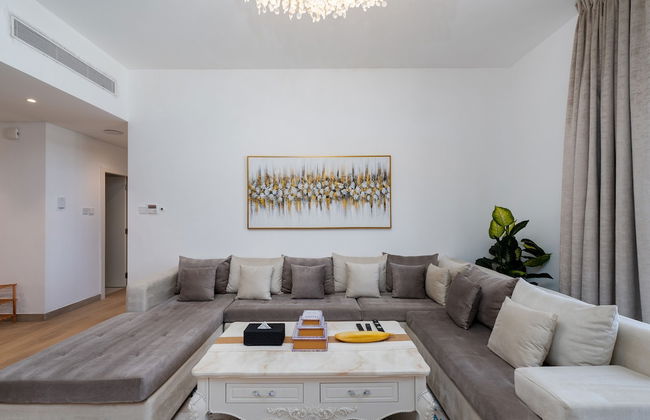 Contemporary La Mer 1BR w Beach Access - Photo 8