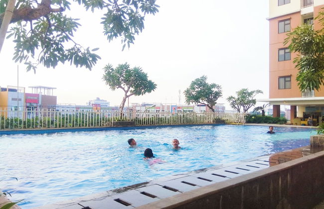 Comfortable and Tidy 2BR Lagoon Bekasi Town Square Apartment - Foto 20