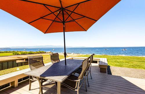 Misty Lady at Water's Edge - Foto 23