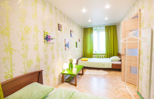 Apartment on Monetchikovskii - Photo 2