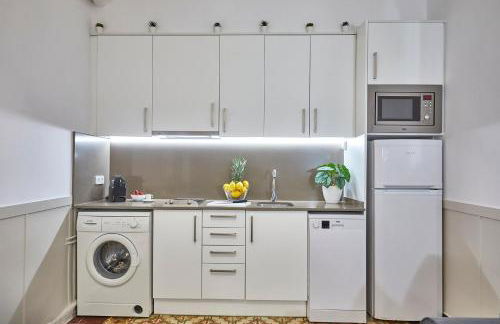 BBarcelona Sagrada Familia Garden Apartment - Photo 6