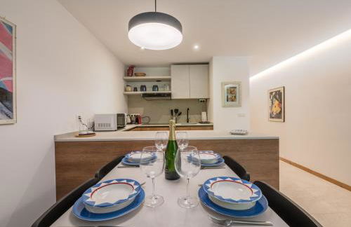 Appartement moderne avec terrasse et jardin privatif à Chamonix - Parking inclus - FR-1-343-267 - Foto 5