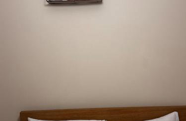 Cosy 2-Bed Modern City Apartment with Balcony - Foto 8