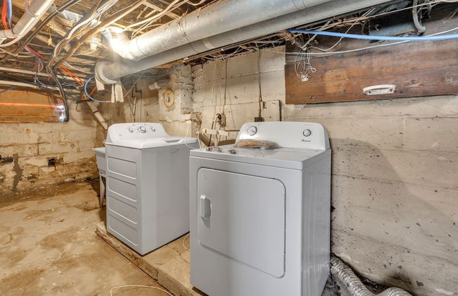 Cozy Renovated 19th Century Home, 5 Min to OSU! 3 Bedroom Home by Paula - Foto 33