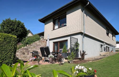 Sonnige Wohnung in Bad Driburg mit Garten - Foto 2