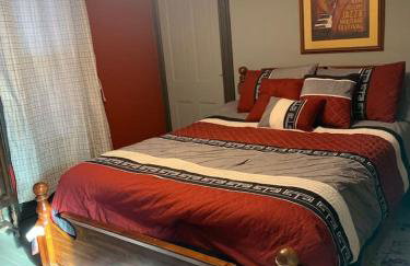 Poe Themed Home Close to Beaches and DE Turf - Foto 13