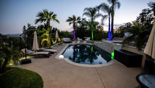 Buena Creek Vista Primary Subdivided Home with Views and Pool - Foto 5