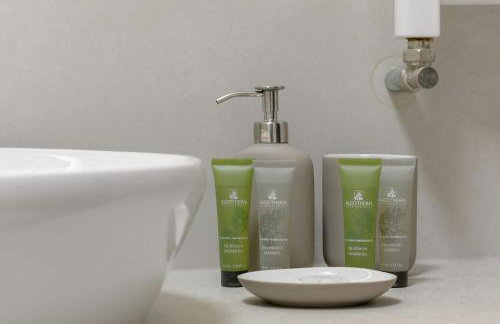 Bright Apartment Spadochroniarzy in Dziwnów with Parking & Pool by Noclegi Renters - Foto 28