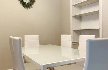 Southeast Suite / 1BD/1BA Apt near UE - Foto 2