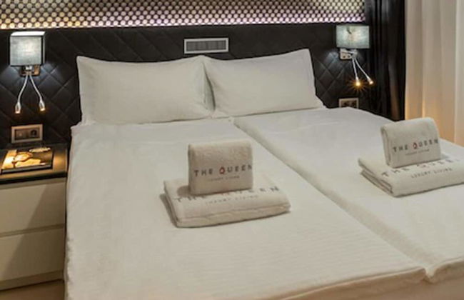 The Queen Luxury Apartments - Villa Medici - Photo 24