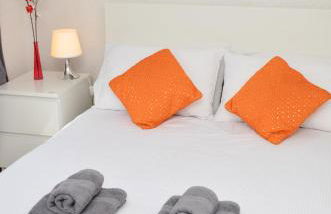 33SM Dreams Unlimited Serviced Accommodation- Staines - Heathrow - Foto 41