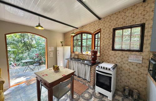 Casa Caipira , Refúgio na Floresta Rota do Vinho - Foto 14