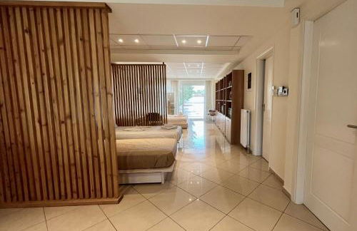 Hector Apartment Airport by Airstay - Photo 24