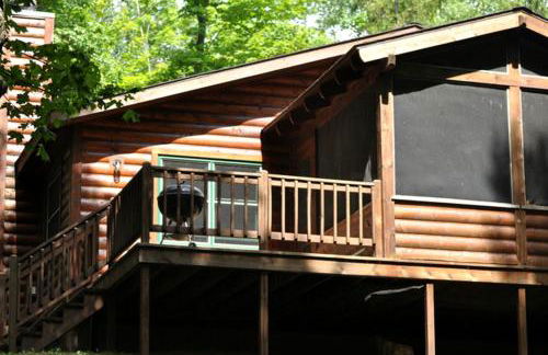 Upscale Camping Cabin for Nine by Squaw Lake in Wisconsin - Foto 6