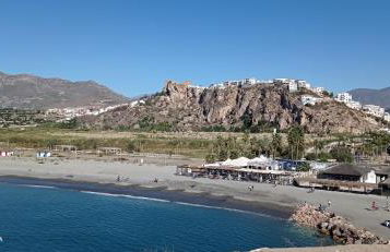 EL PEÑÓN IDÍLICO PISO A PIE DE Playa - Foto 38