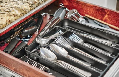 Walk to AT&T Stadium - Modern 2BR With Backyard - Foto 28