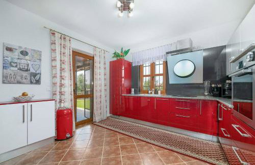 Mediterrane Villa mit privatem Salzwasserpool, Babybett, Whirlpool, Tischtennis, Spielplatz - Foto 16