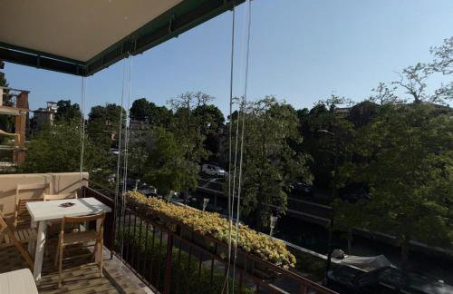 Eva 's flat with large sunny balcony and lagoon view - Foto 19