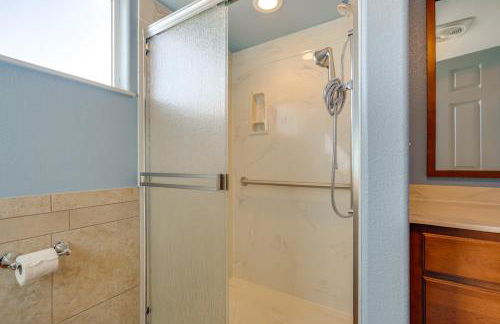 Huge Kitchen and Open Interior Pueblo Group Getaway - Foto 28