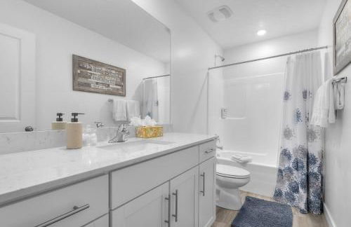 Golden Sunsets in Majestic Peaks - Foto 23