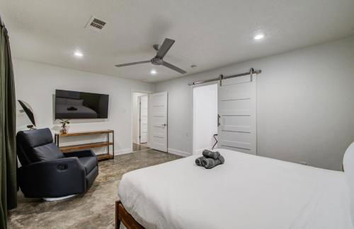 Rustic Modern Escape - 4BD-2BA with Pool & Patio - Foto 15