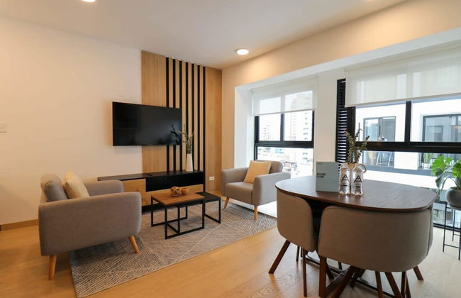 w Splendid 1BR Duplex in Miraflores - Photo 2