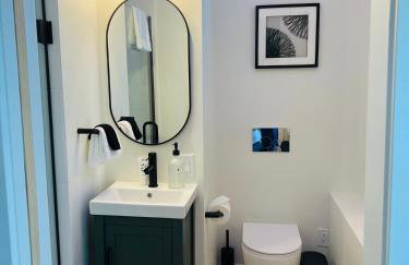 Stylish King Suite-FP-Hot Tub-Walk to All In OT - Photo 14