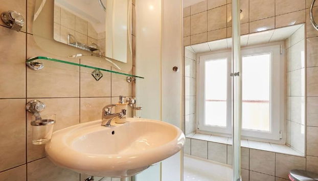 Jare - in old Town - R1 Zelena - Foto 4, Baño