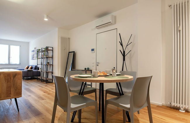 Charming Home - Photo 19