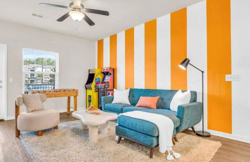 2BR Family Suite with Games & Pool - Foto 9