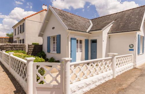 Charmant Gîte Familial à 30m de la Plage avec Cour Fleurie, Proche Commerces et Pêche à Pied - FR-1-306-833 - Foto 1