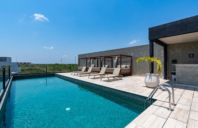 Spacious Apartment With Terrace and Rooftop Pool - Photo 32