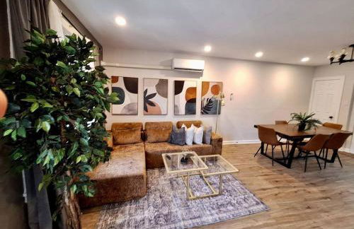 Bi-Level 3 BR plus Finished Basement that Sleeps 12 - Foto 2