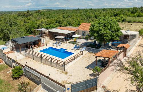 Holiday Home Burgija with pool - Foto 57