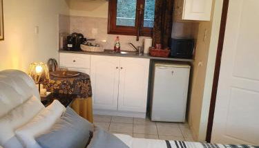 Ξενώνας Ελένη - Foto 2