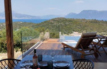 Costa Meganisi - Photo 2