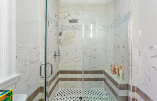 2x King Beds, Fireplace, Private Backyard, Washer, Dryer - Foto 16