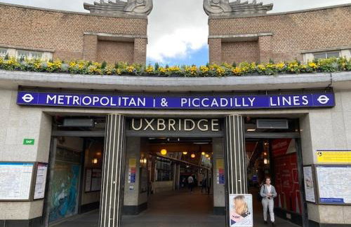 West London Residences - Private Terrace - Opposite Piccadilly Line 20min SOHO Oxford Street - Photo 6