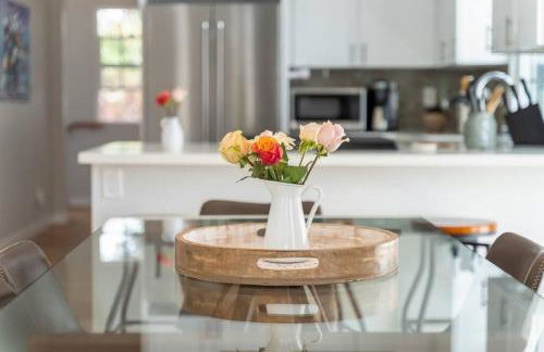 Fabulous New 4BR/3BA House in Mission Hills - Foto 9