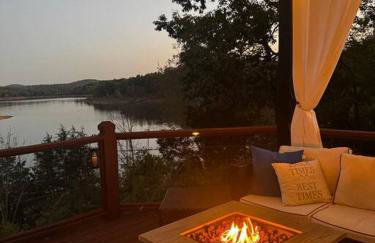 Cozy Lakefront Holiday Getaway! - Foto 28