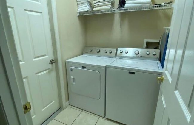 Family Home at Tower Lake - Foto 21